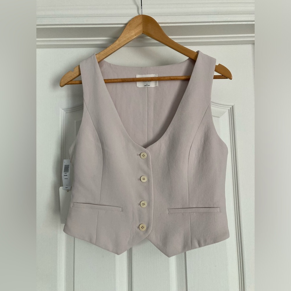 Aritzia Light beige Button-Front Vest